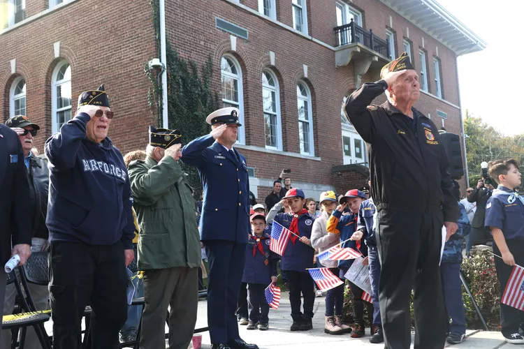 Veterans Day Stock Market