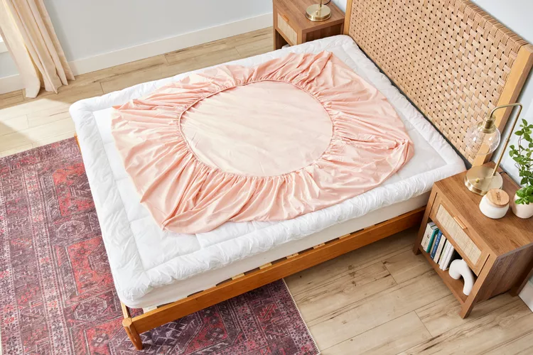 How to Fold a Fitted Sheet: The Ultimate Guide